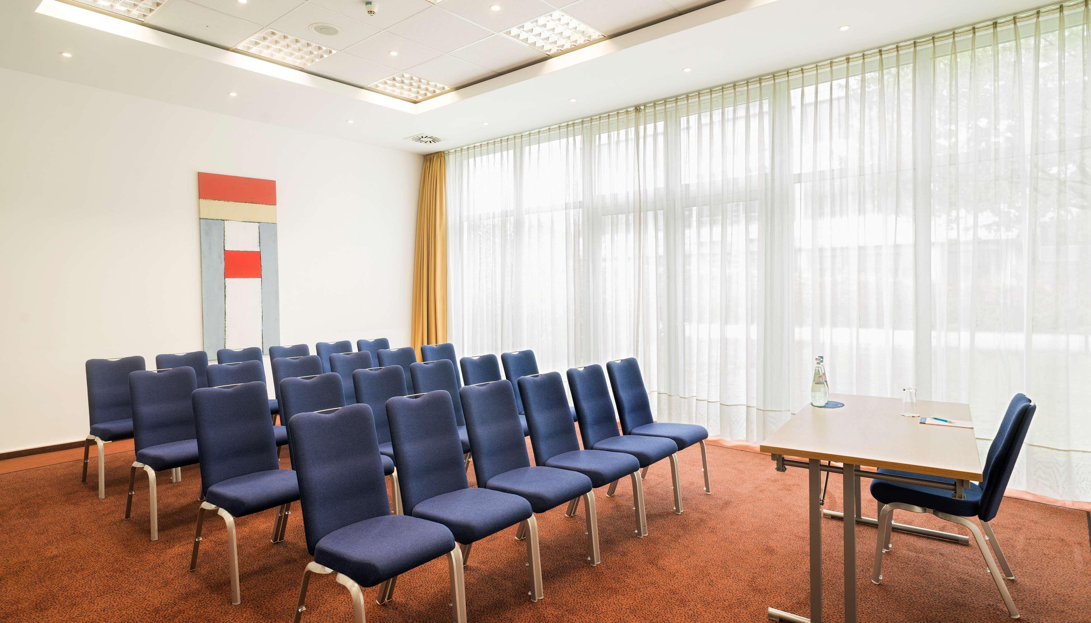Nh Muenchen Ost Conference Center Hotel Aschheim Exterior photo