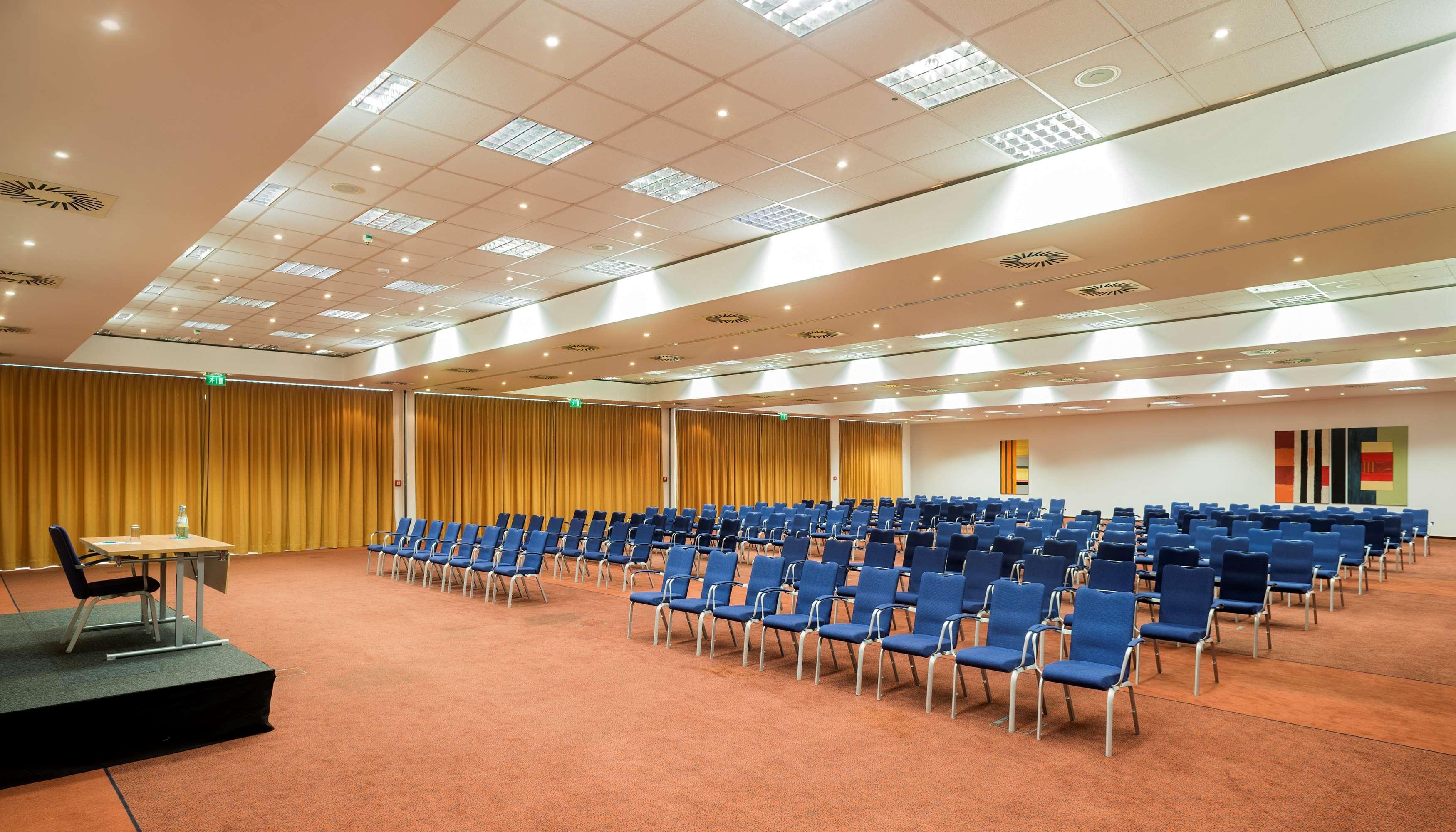 Nh Muenchen Ost Conference Center Hotel Aschheim Exterior photo