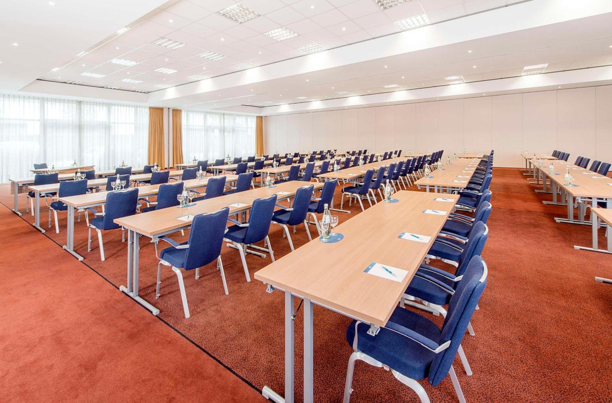 Nh Muenchen Ost Conference Center Hotel Aschheim Exterior photo